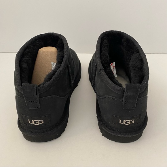 UGG Classic Ultra Mini Boots Kid’s 5 (Fits Women’s 7) New in Box - Picture 2 of 11